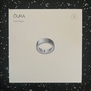 OURA Ring GEN 4 - Brand New in Box! SILVER Smart Ring Size 5